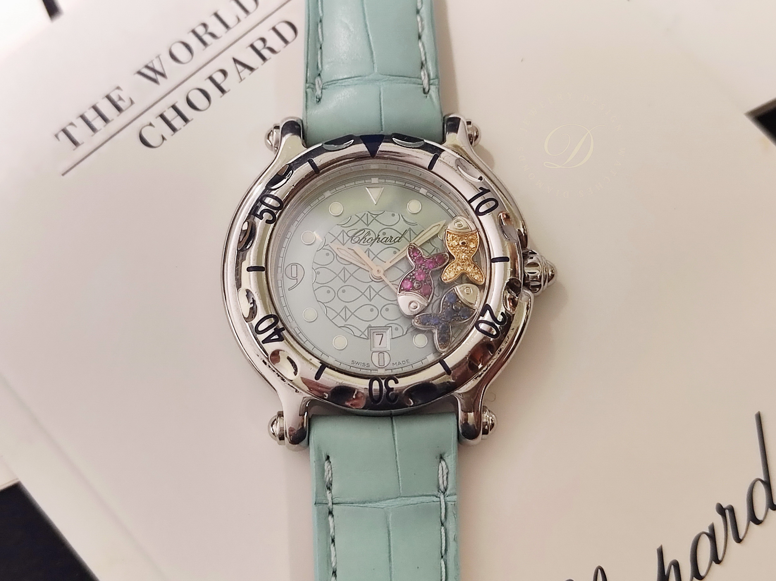 蕭邦 CHOPARD 快樂魚 粉綠面盤 錶徑32mm 石英機芯 紅/藍/黃三寶石魚 快樂鑽~原廠盒單