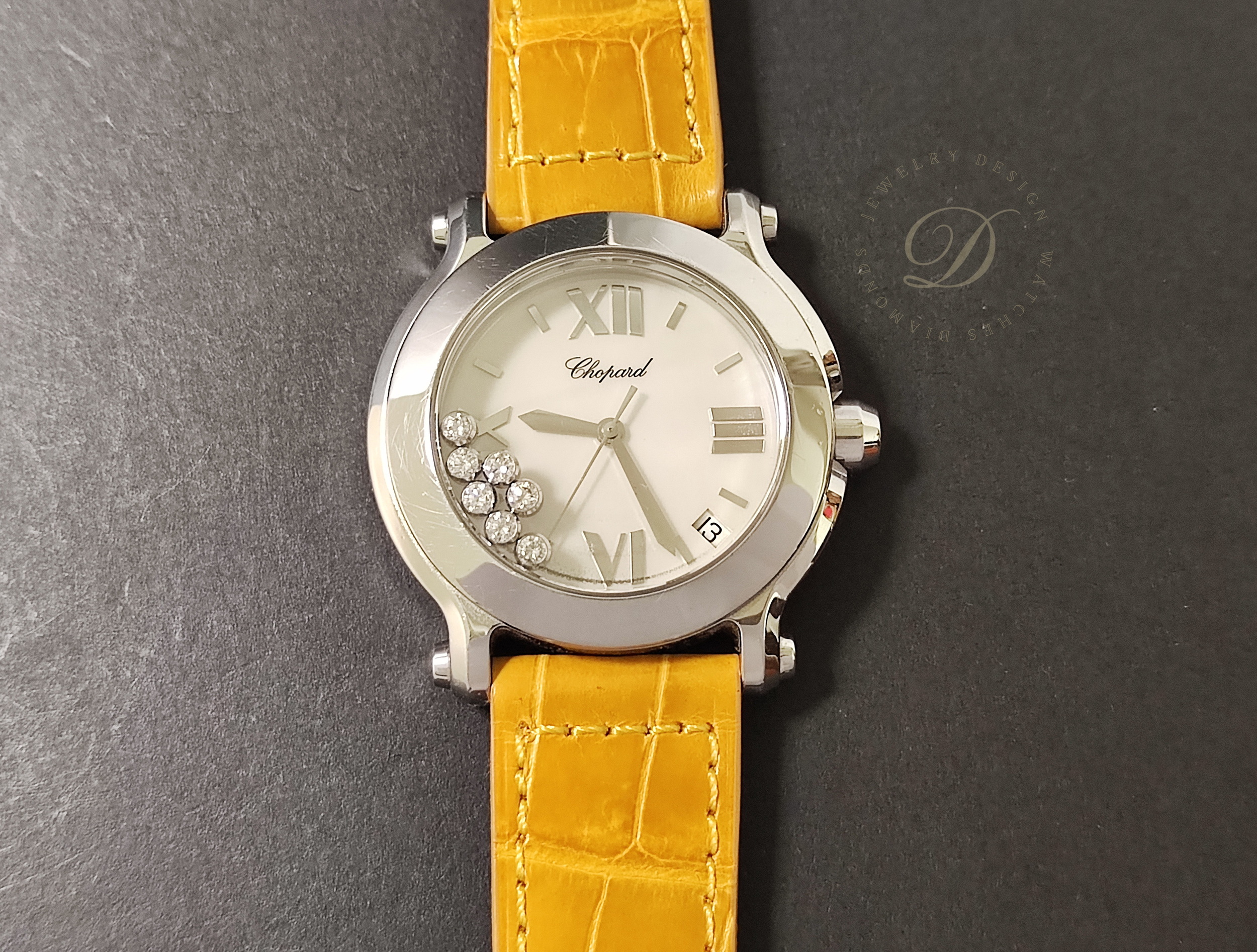 蕭邦 CHOPARD 快樂鑽 白色珍珠母貝面盤 錶徑36mm 石英機芯 原鑲7顆跑鑽~原廠盒單 國內AD