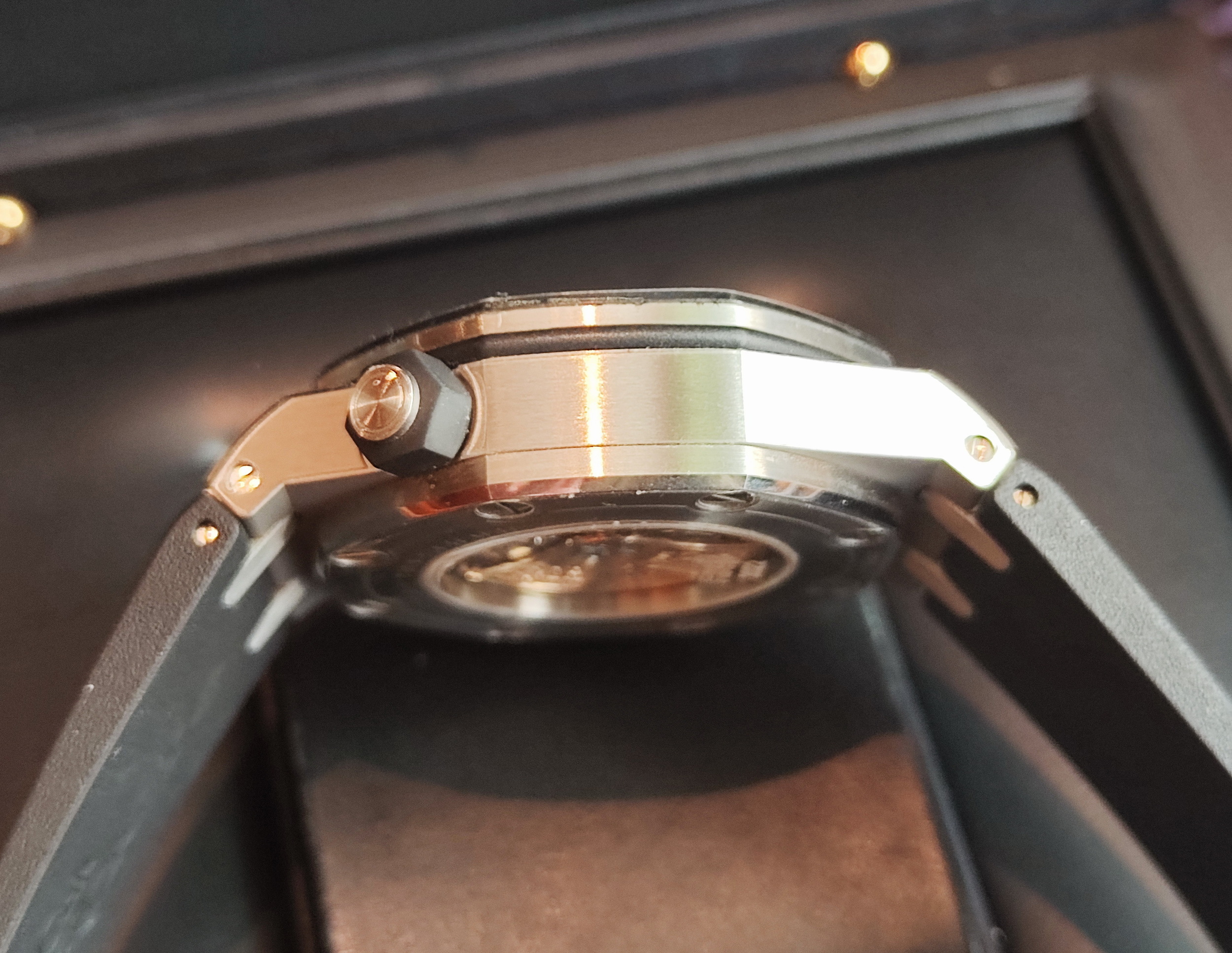 愛彼 AP 皇家橡樹 15710 大錶徑42mm 自動上鍊 透明底蓋 透背~原廠盒單 Offshore Diver 6