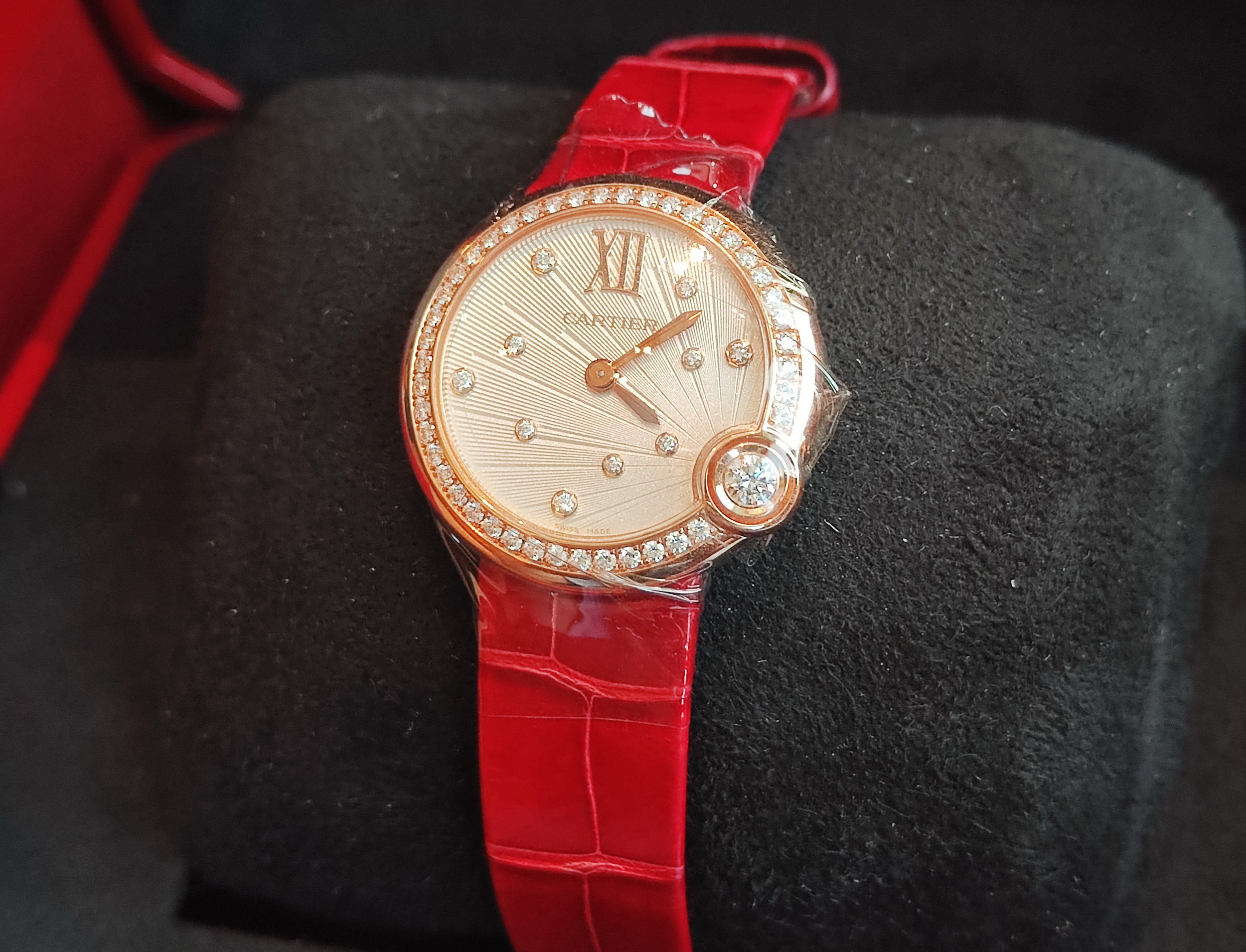 卡地亞 CARTIER 近新 玫瑰金 原鑲鑽錶 錶徑30mm 原裝石英機芯 白氣球~原廠盒單 2023 2