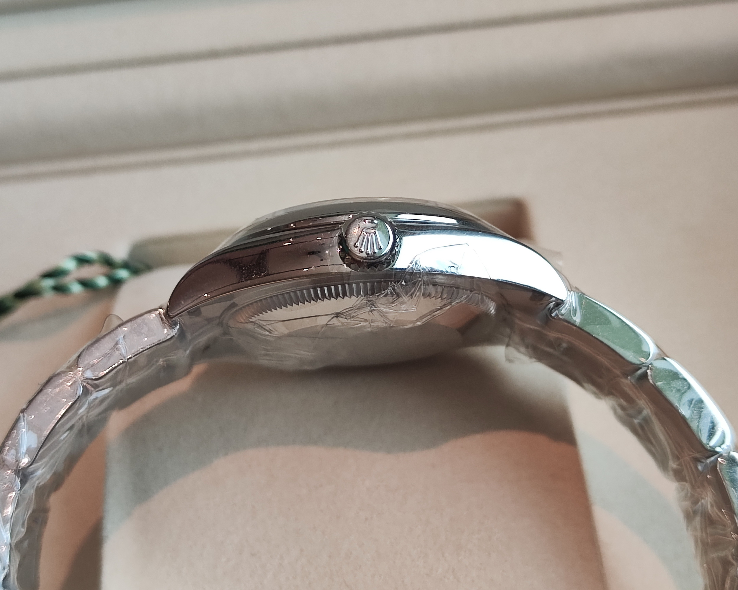 勞力士 全新 277200 蒂芬妮藍面 錶徑31mm 自動上鍊 OP~原廠盒單 2025 4