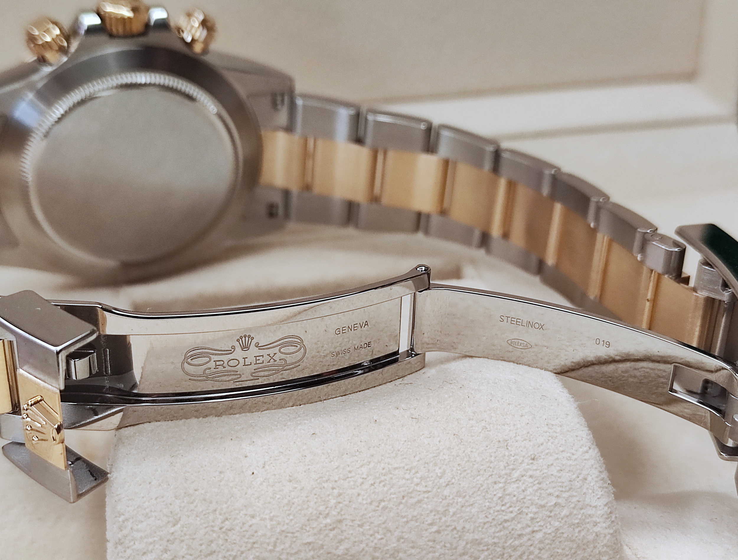 勞力士 116503 半金白 迪通納 錶徑40mm 計時功能 DAYTONA 自動上鍊~原廠盒單 2022 6