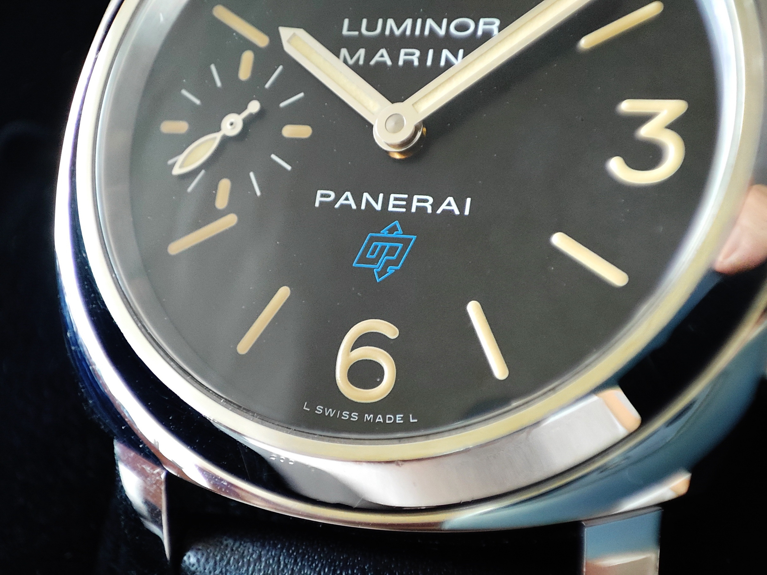 PANERAI 沛納海 PAM631 黑色面盤 菸草色刻度指針 大錶徑44mm 手動上鍊 LUMINOR 藍色商標 護橋款~原廠盒單 2018 2