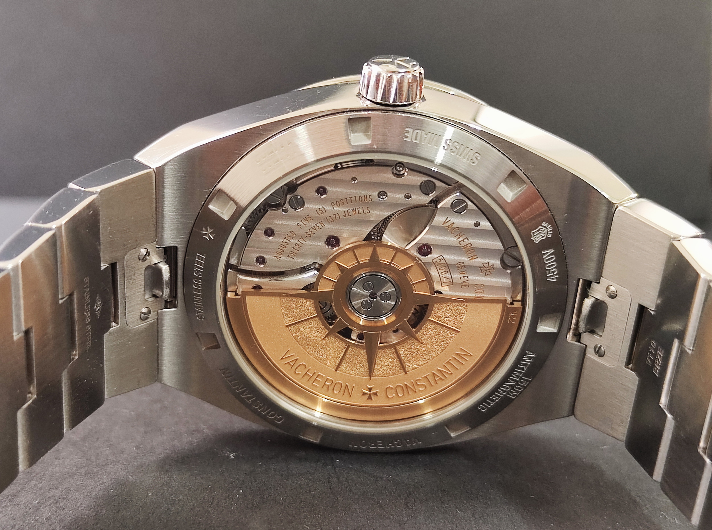 江詩丹頓 VC Oversea 縱橫四海 4500V 銀色面盤 錶徑41mm 自動上鍊 快拆三錶帶~原廠盒單 2020 4