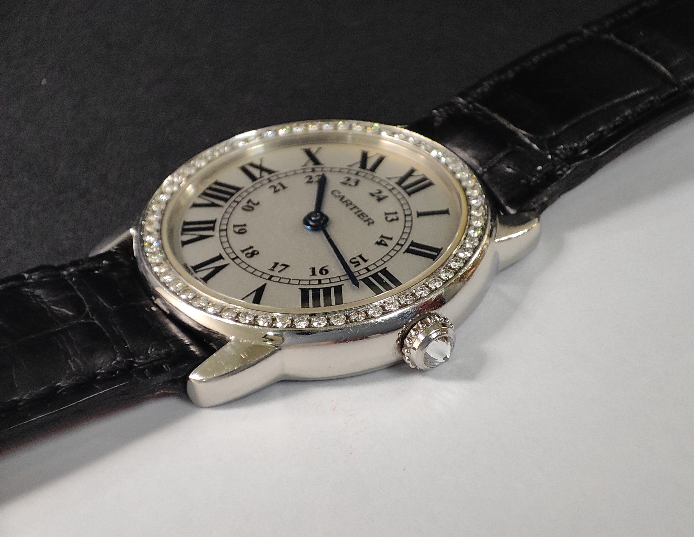 CARTIER 卡地亞 Ronde Solo 精鑲鑽錶 石英機芯 錶徑29mm 羅馬數字 坦克系列 tank可參考 6