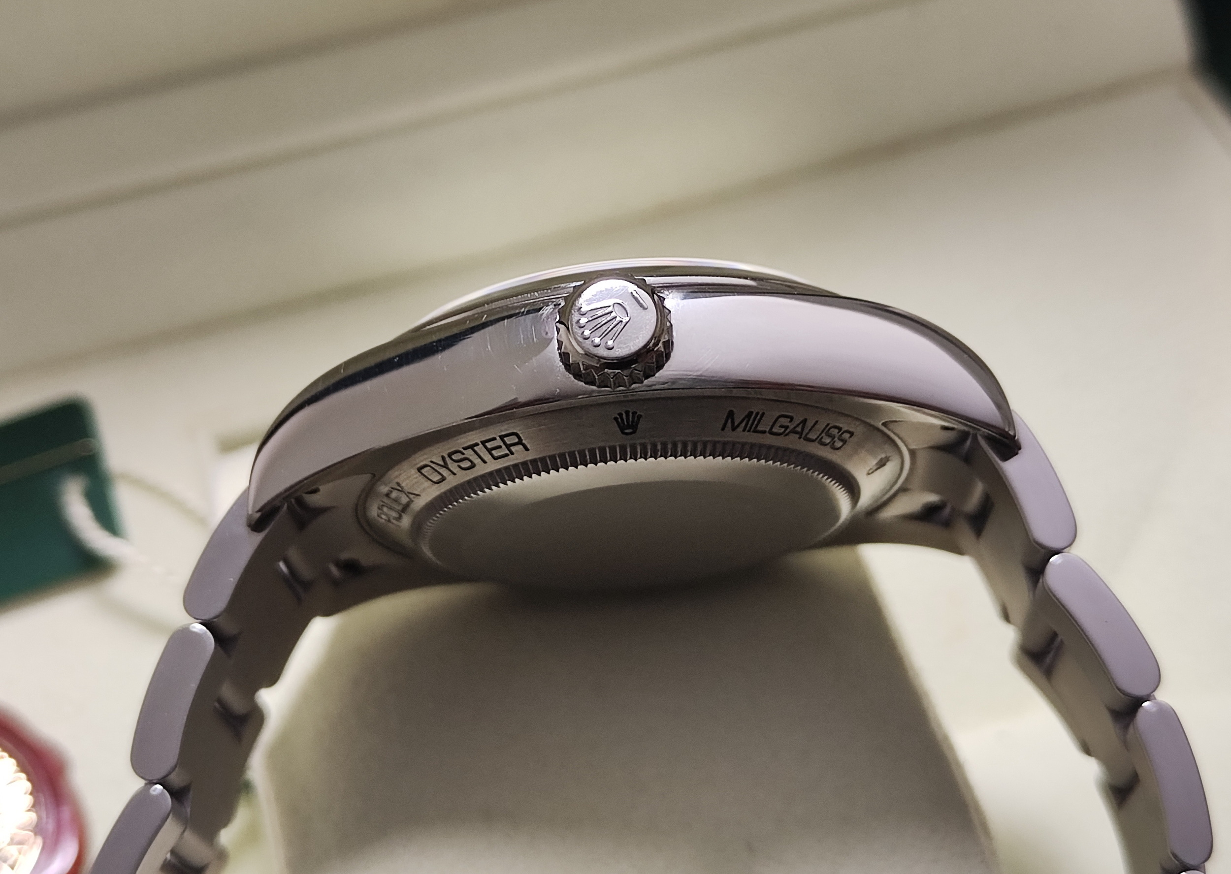 勞力士 Milgauss 高抗磁 116400 錶徑40mm 自動上鍊 橘色閃電針 116400GV~原廠盒單 2013 4