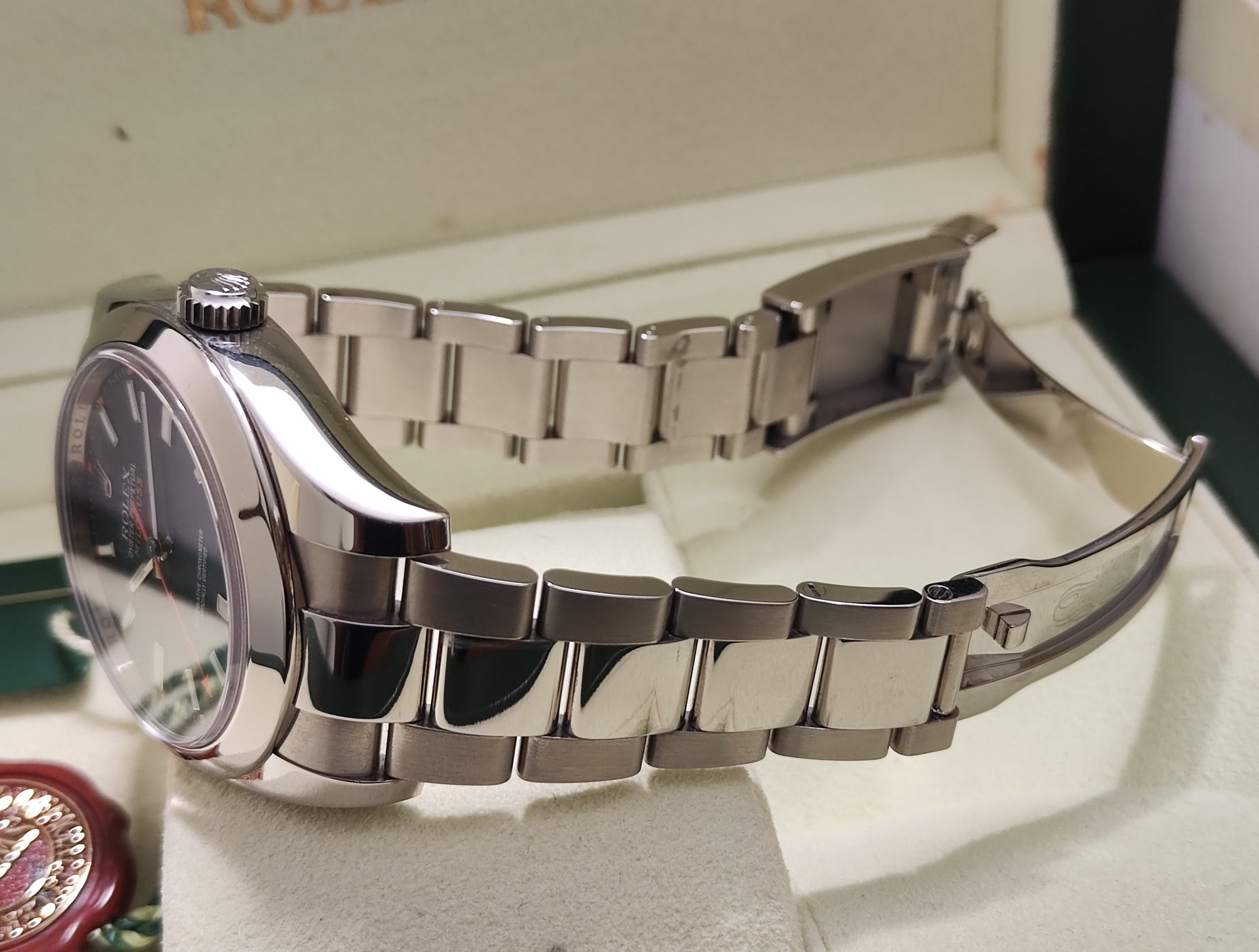 勞力士 Milgauss 高抗磁 116400 錶徑40mm 自動上鍊 橘色閃電針 116400GV~原廠盒單 2013 6