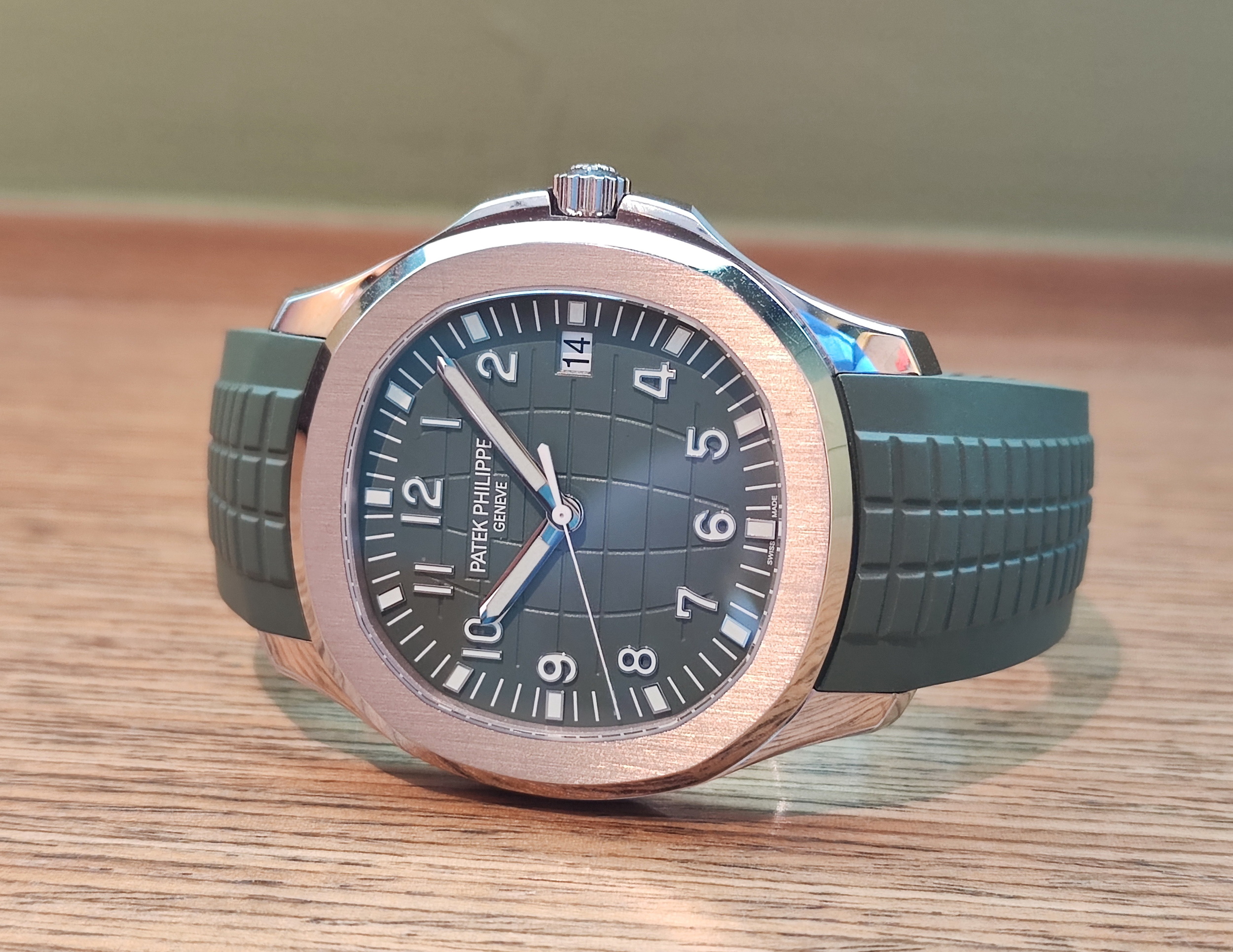 PP 百達翡麗 5168G 白金 手雷 綠色面盤 大錶徑42mm 自動上鍊 海底探險家 5168~原廠盒單