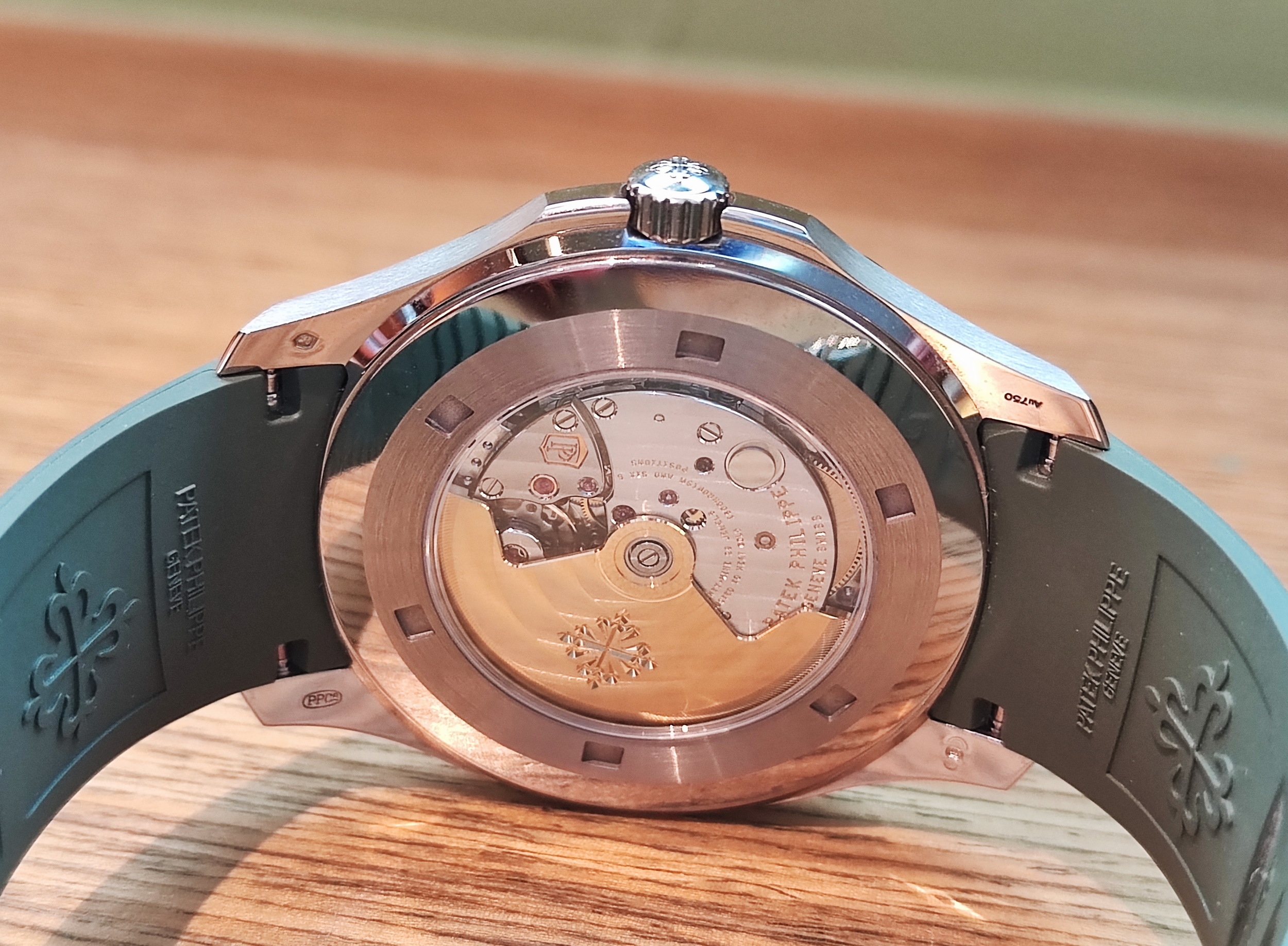 PP 百達翡麗 5168G 白金 手雷 綠色面盤 大錶徑42mm 自動上鍊 海底探險家 5168~原廠盒單 2