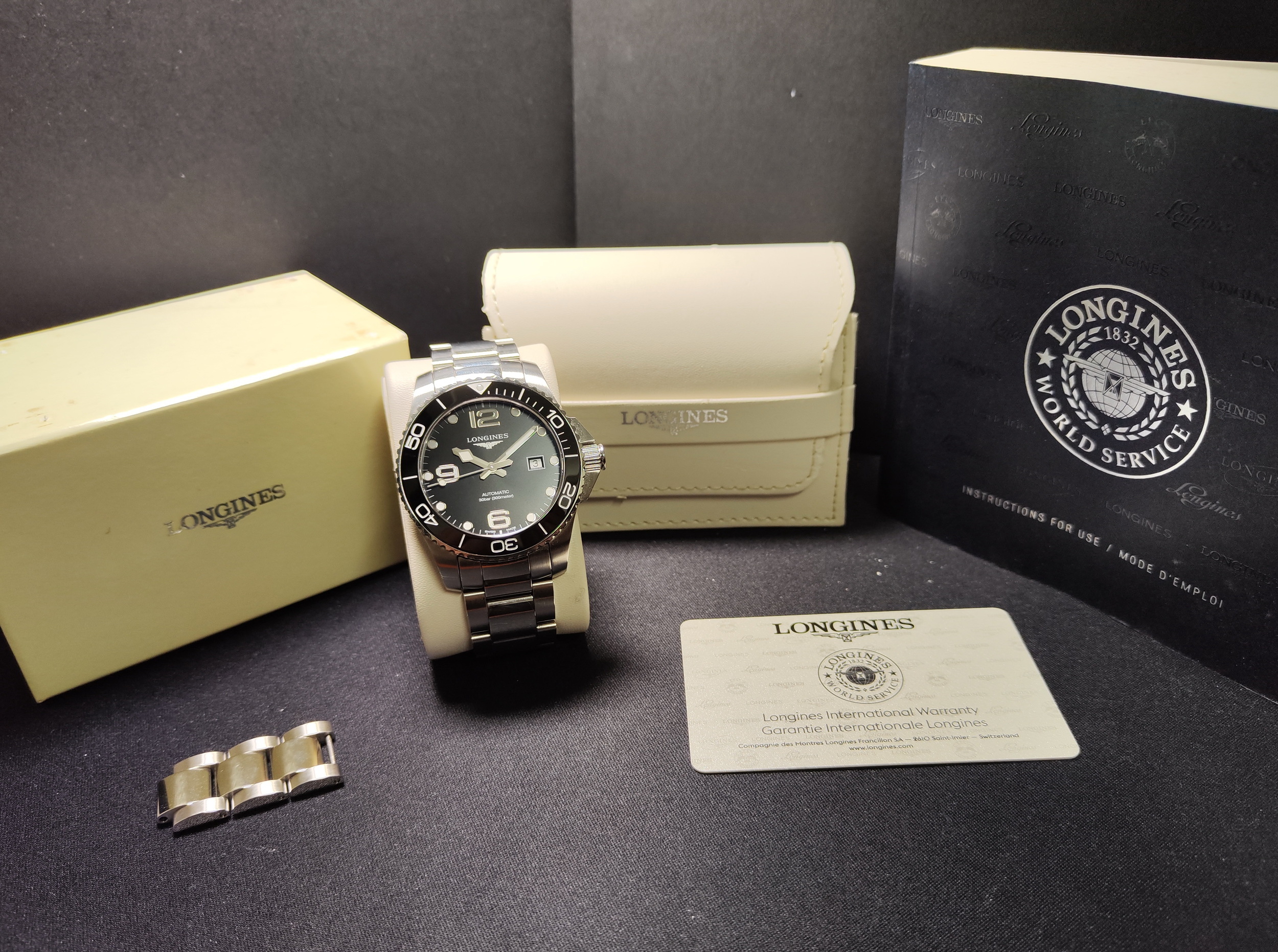 浪琴 深海征服者 大錶徑43mm 黑色陶瓷圈 自動上鍊 浪鬼 黑水鬼~原廠盒單 2019 7