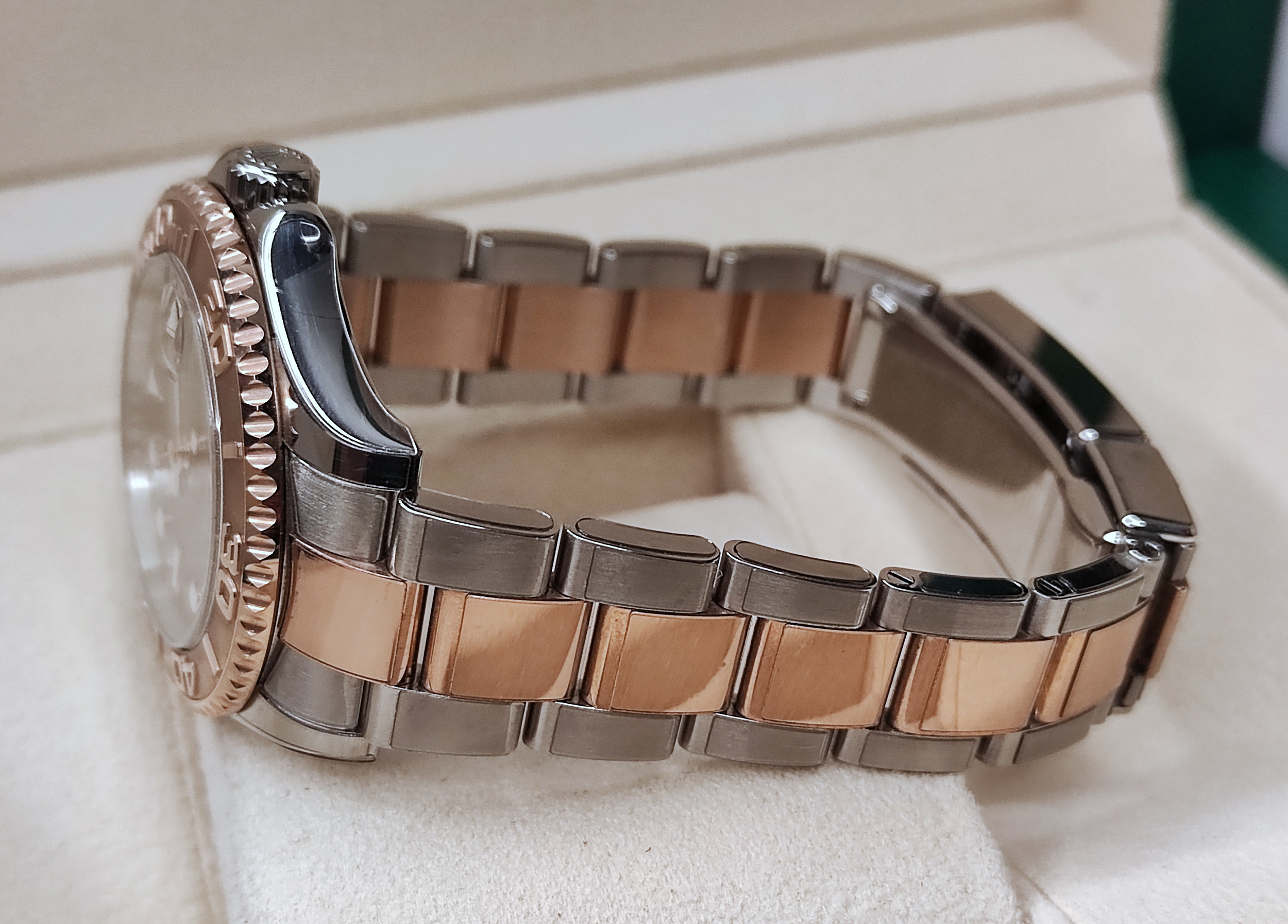 勞力士 268621 半玫瑰金 巧克力面盤 錶徑37mm 自動上鍊 Yacht-Master 遊艇名仕~原廠盒單 2019 6