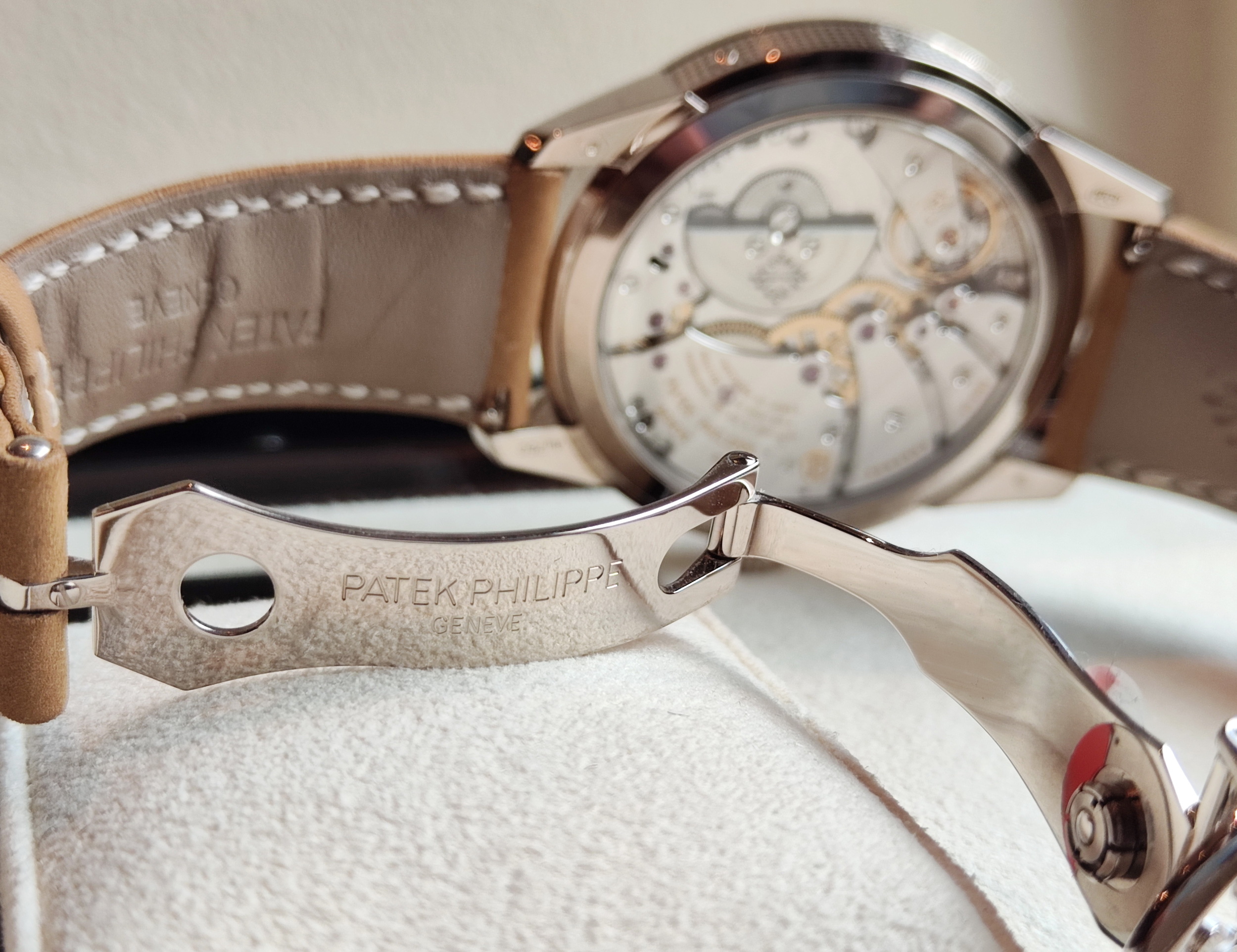 PP 百達翡麗 5326G 年曆 兩地時間 錶徑41mm 岩灰色紋理漸層面盤 18K白金~原廠盒單 7