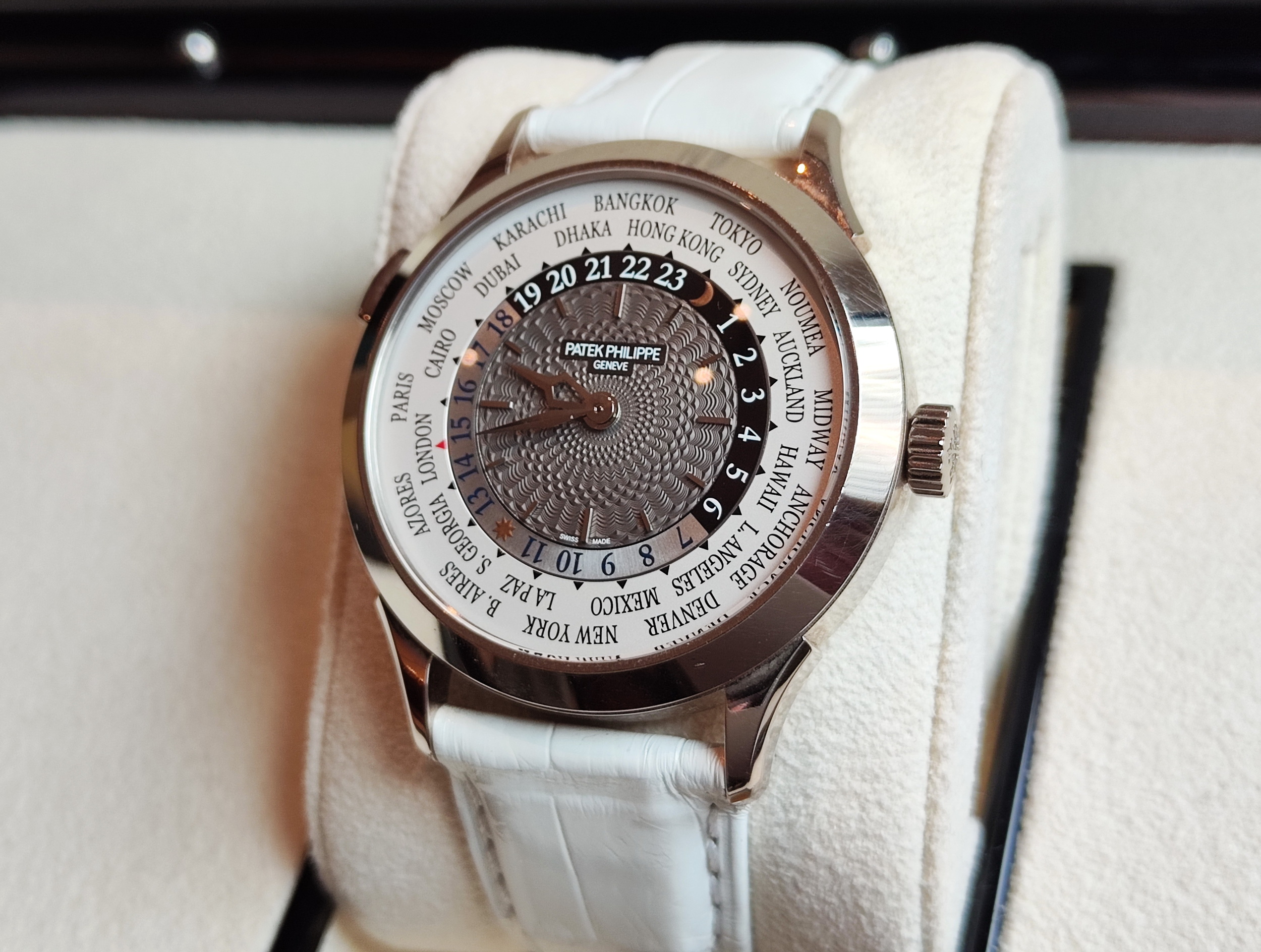 PP 百達翡麗 5230G-001 世界時區 白金材質 錶徑38.5mm 灰色編織圖案 日夜顯示~原廠盒單 5230 2