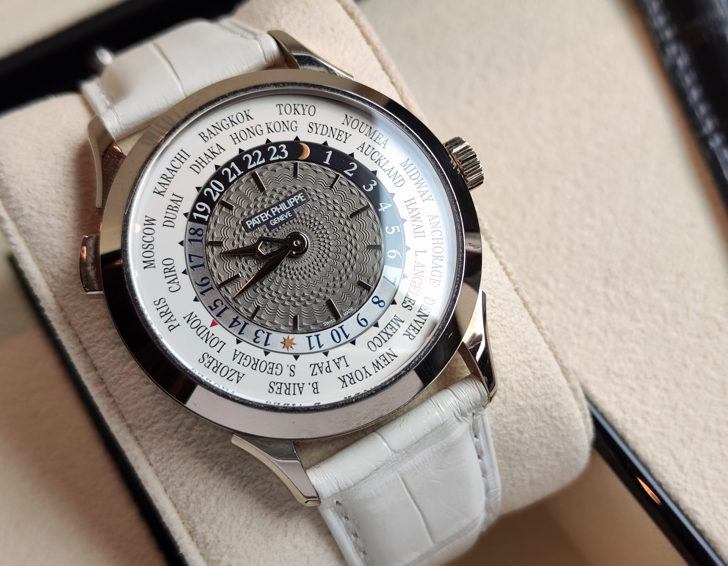 PP 百達翡麗 5230G-001 世界時區 白金材質 錶徑38.5mm 灰色編織圖案 日夜顯示~原廠盒單 5230 3