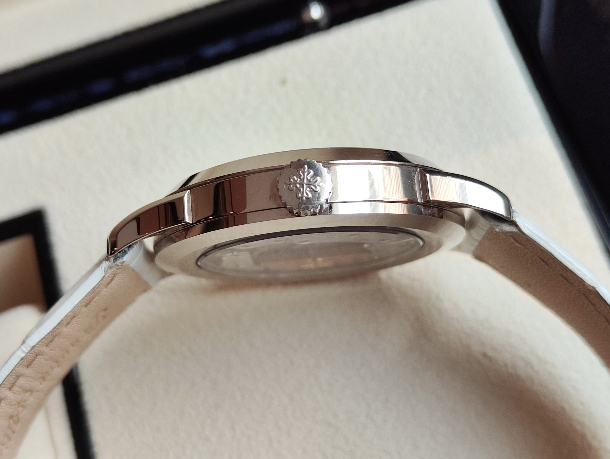 PP 百達翡麗 5230G-001 世界時區 白金材質 錶徑38.5mm 灰色編織圖案 日夜顯示~原廠盒單 5230 4