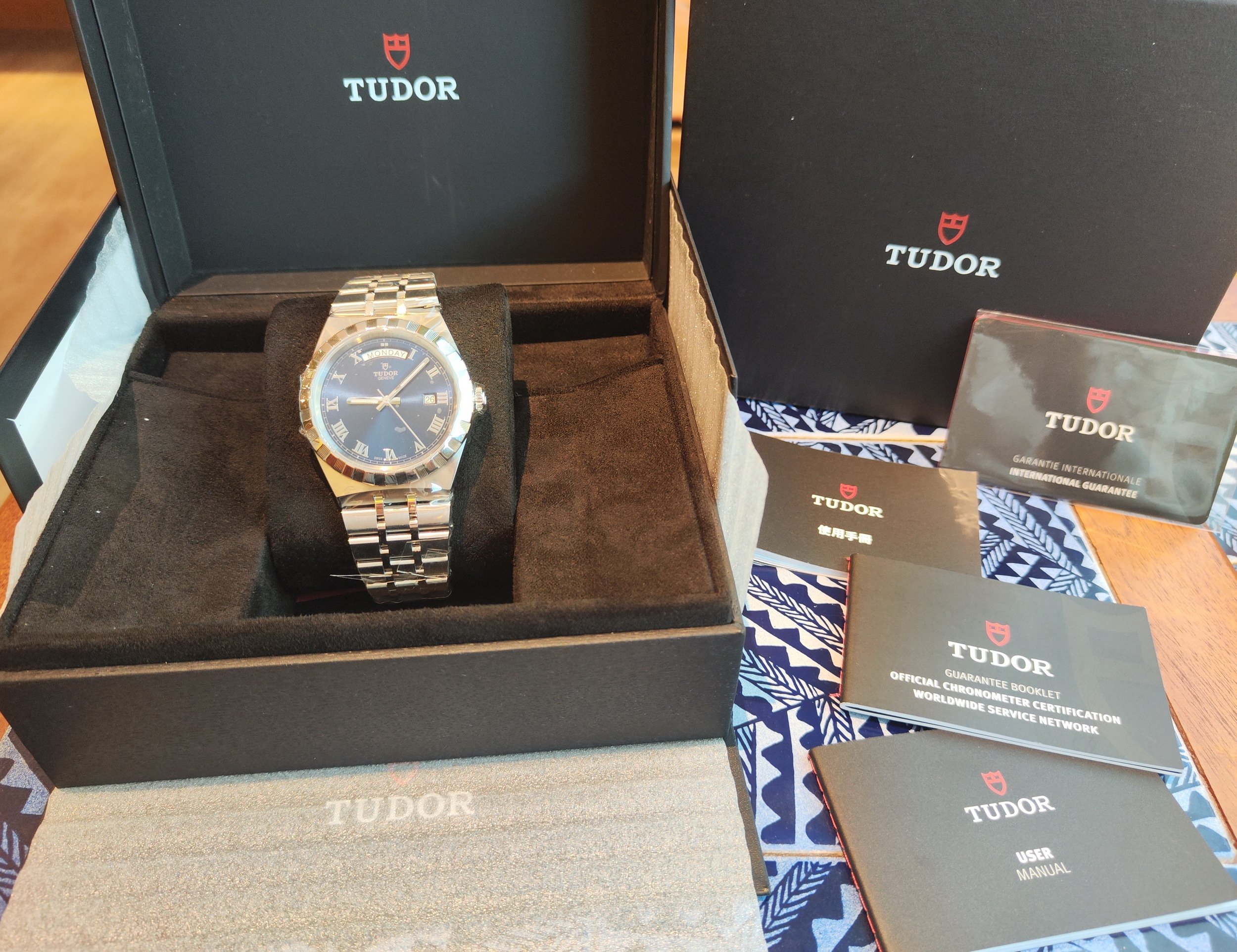 帝舵 TUDOR 全新 2026 皇家 28600 藍色面盤 大錶徑41mm 自動上鍊 DAY-DATE 羅馬數字~原廠盒單 2026 6