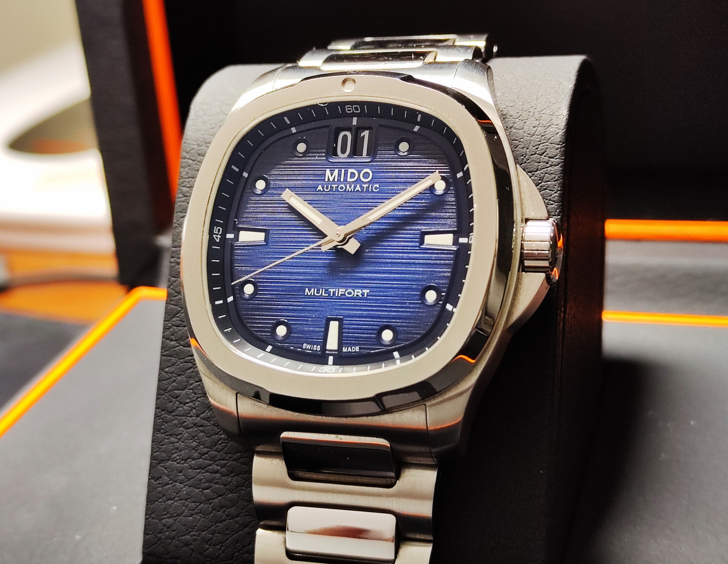 MIDO 美度 Multifort TV 大視窗 藍色面盤 錶徑40mm 自動上鍊 Big Date~原廠盒單 2024AD 2