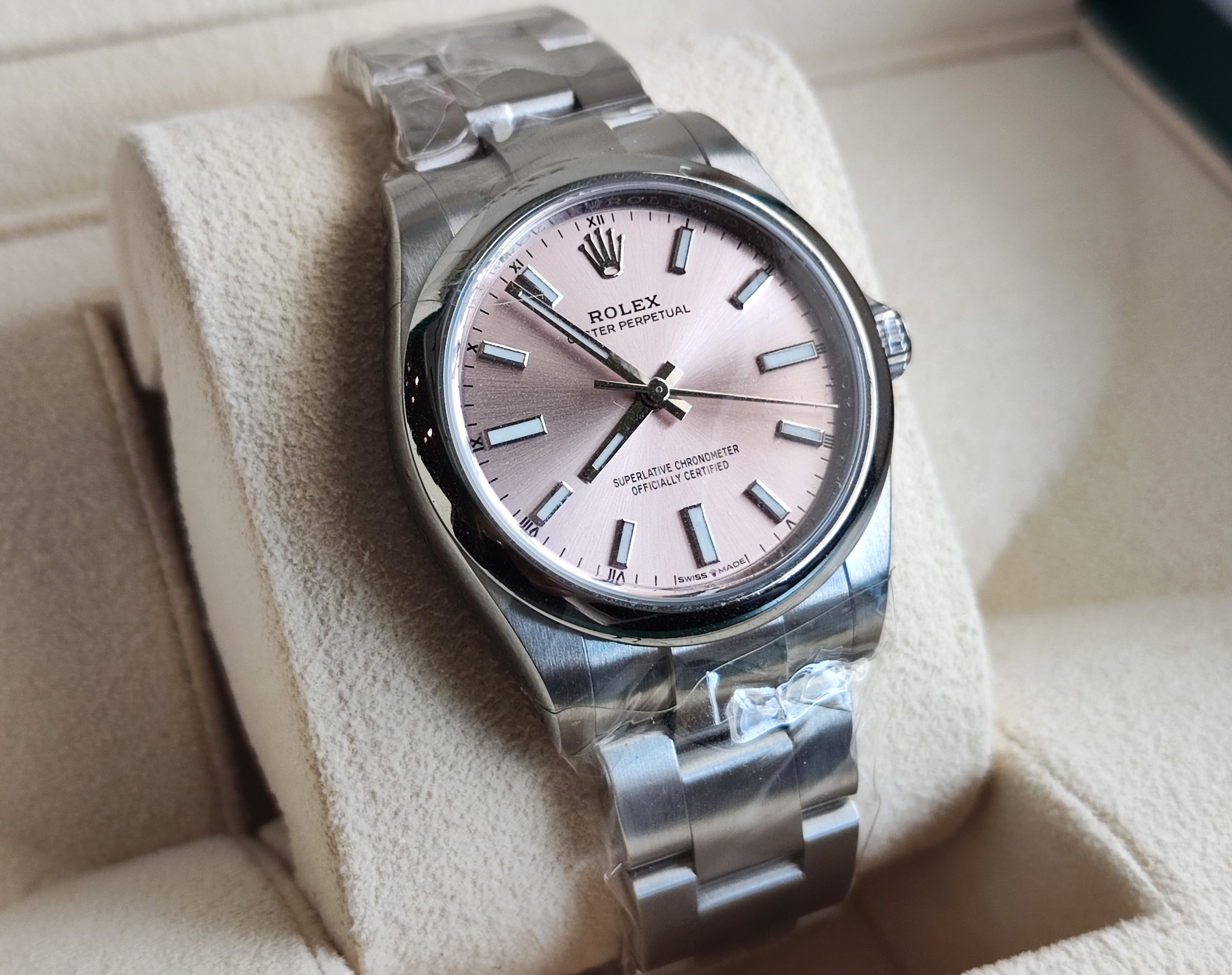 勞力士 124200 粉色面盤 錶徑34mm 自動上鍊 粉紅面 未使用品~原廠盒單 2024 4