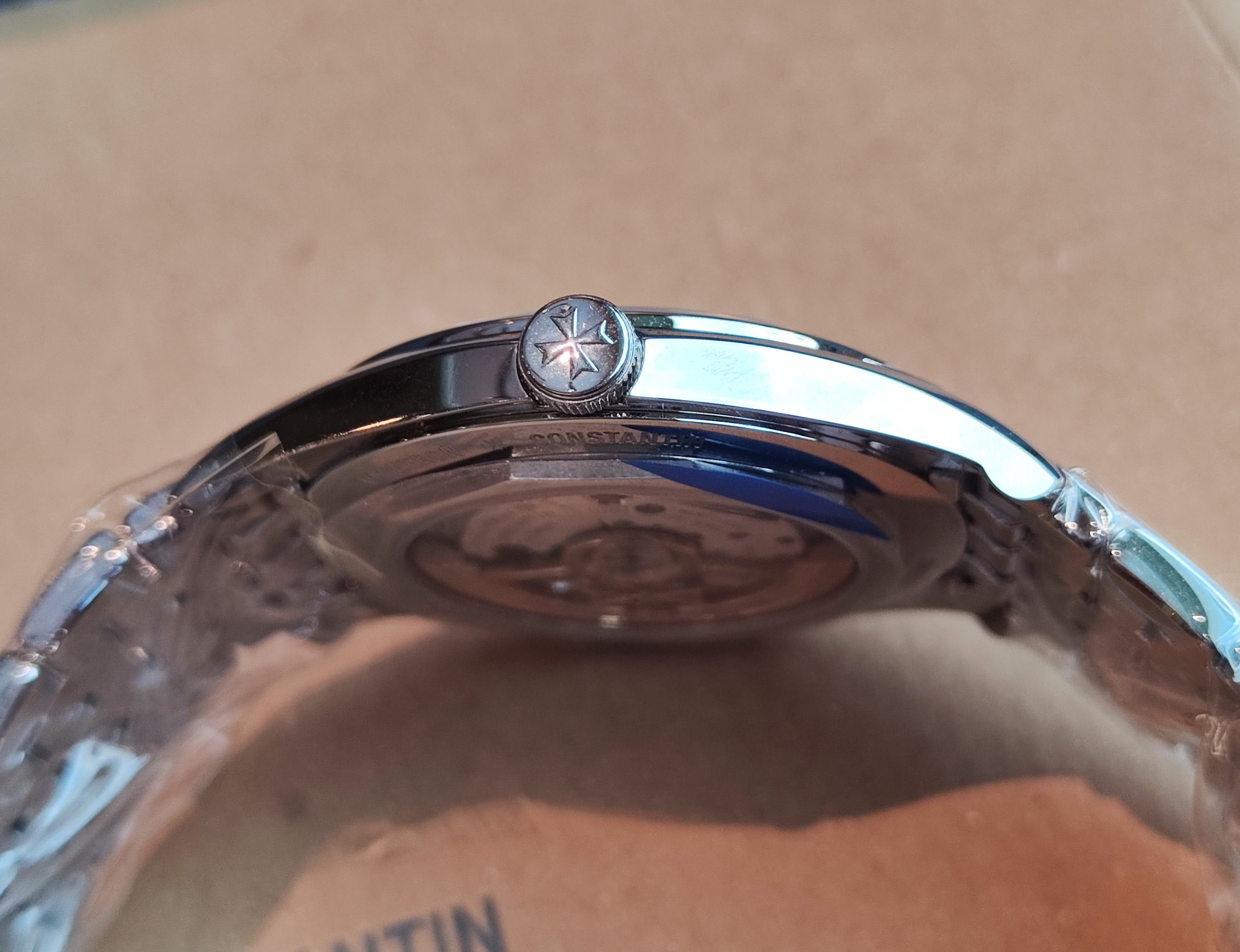 江詩丹頓 全新Fiftysix 4600E 藍色面盤 錶徑40mm 原廠鍊帶 自動上鍊 VC~原廠盒單 2025 4