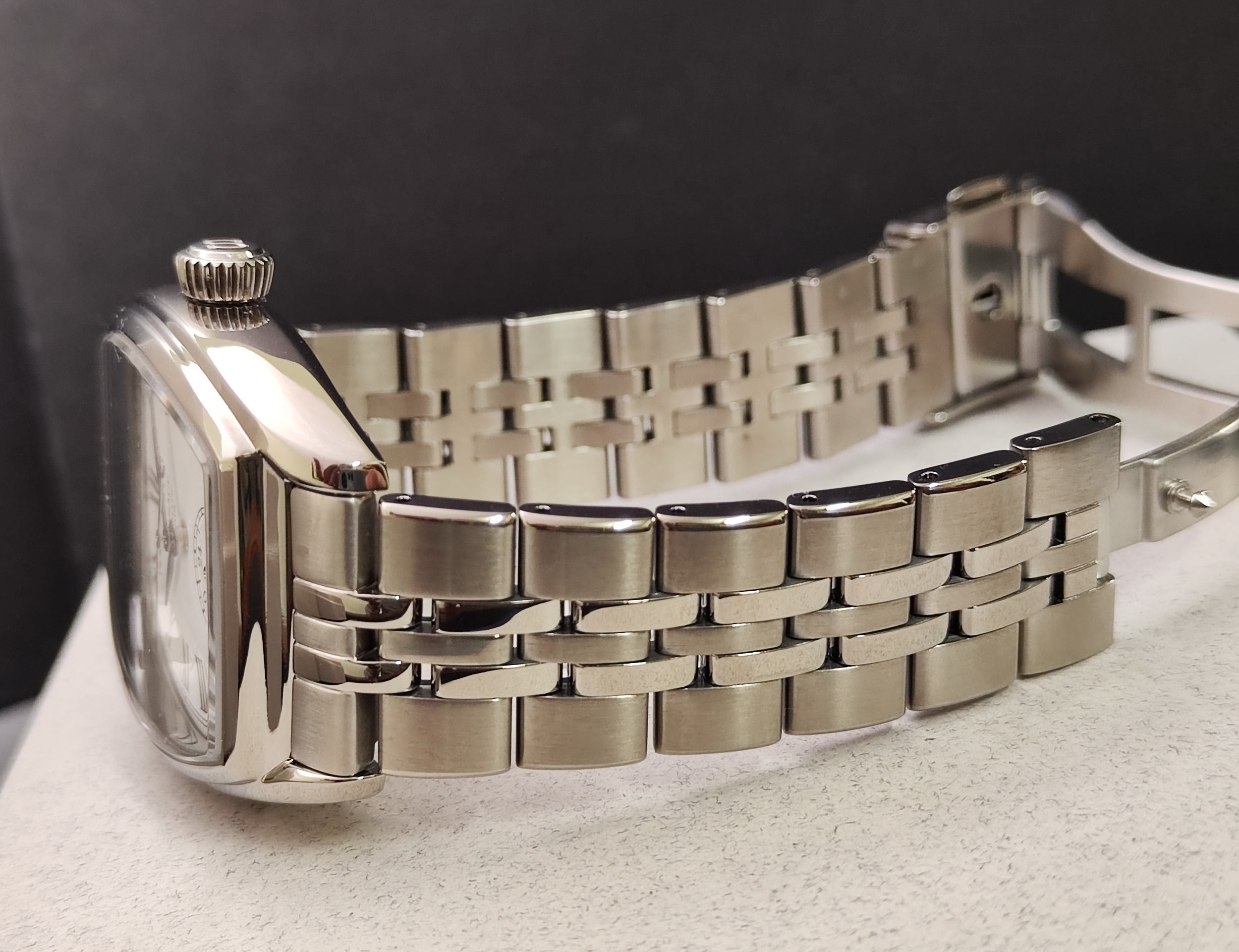 精工 SEIKO 最新款SPB537 白色琺瑯面盤 酒桶型錶殼 自動上鍊 3日動能 羅馬數字~原廠盒單 2026AD 5