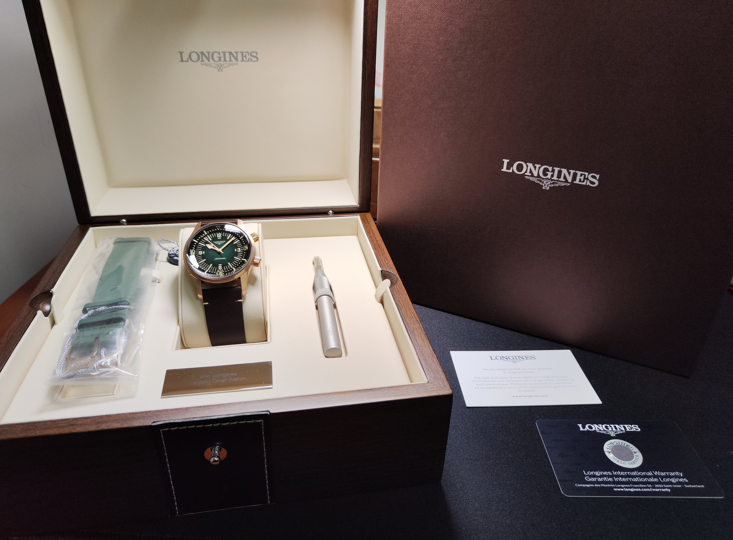 浪琴 全新 Legend Diver 青銅錶殼 漸層綠色面盤 大錶徑42mm 自動上鍊 BRONZE~原廠盒單 2025AD 8