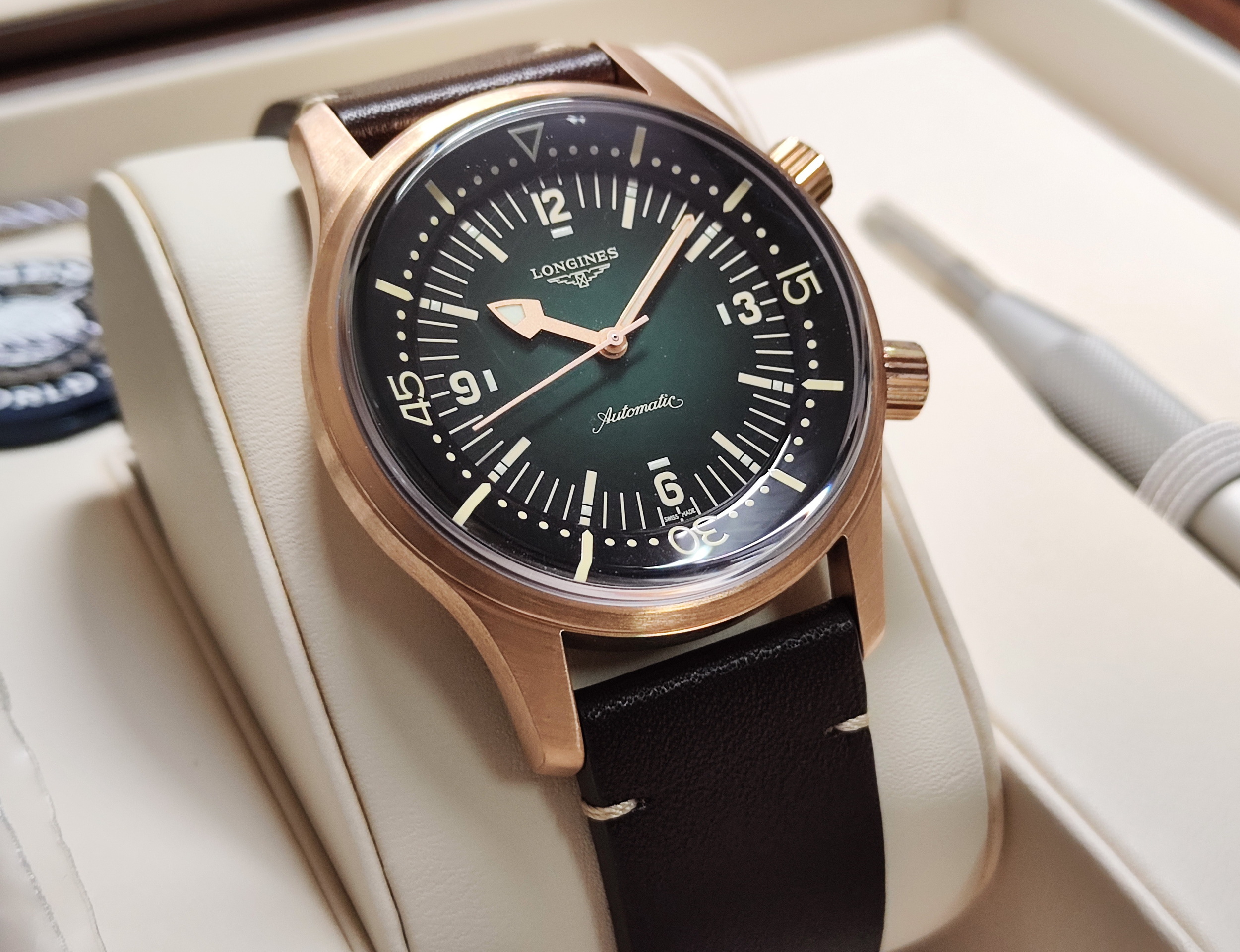 浪琴 全新 Legend Diver 青銅錶殼 漸層綠色面盤 大錶徑42mm 自動上鍊 BRONZE~原廠盒單 2025AD 3