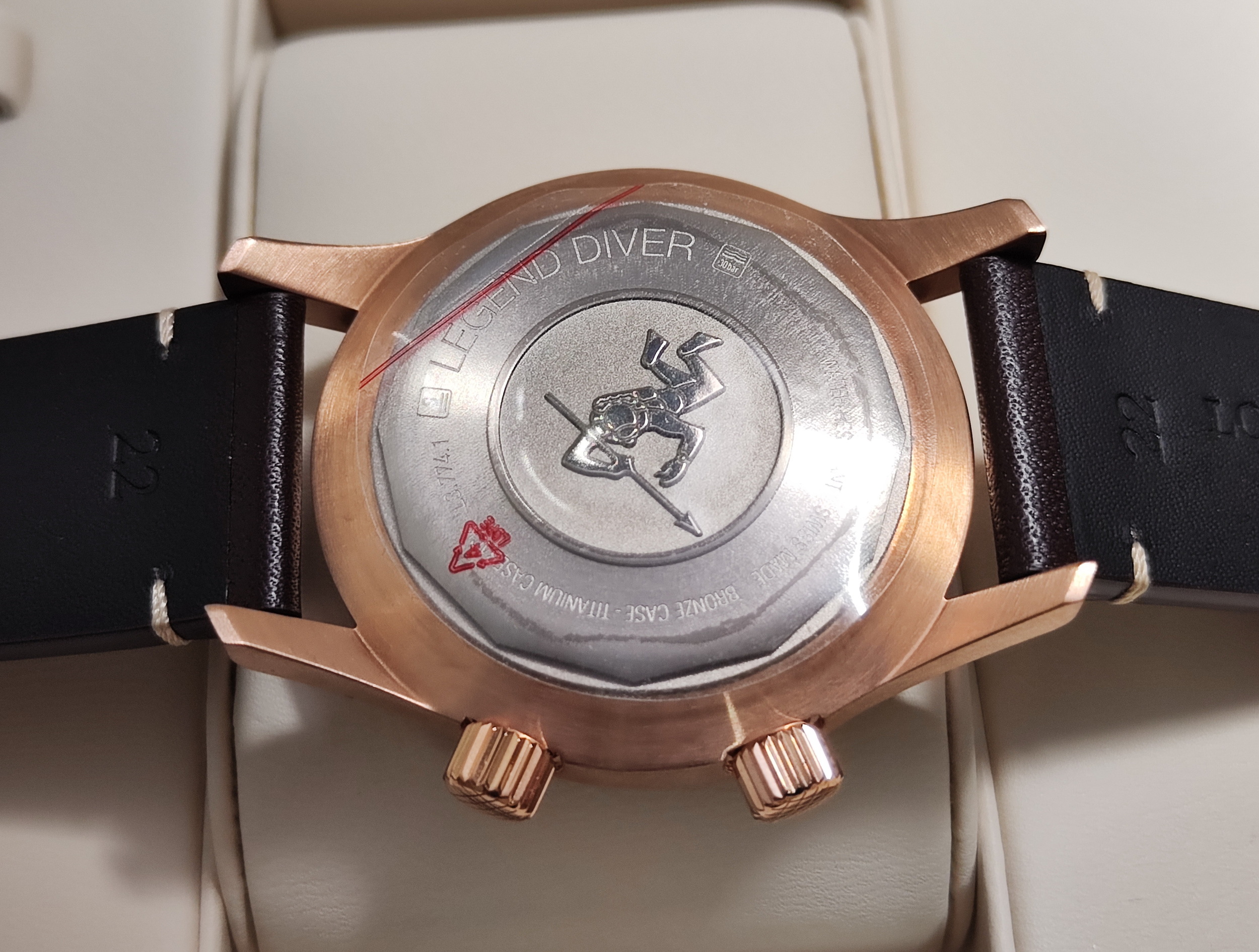 浪琴 全新 Legend Diver 青銅錶殼 漸層綠色面盤 大錶徑42mm 自動上鍊 BRONZE~原廠盒單 2025AD 6