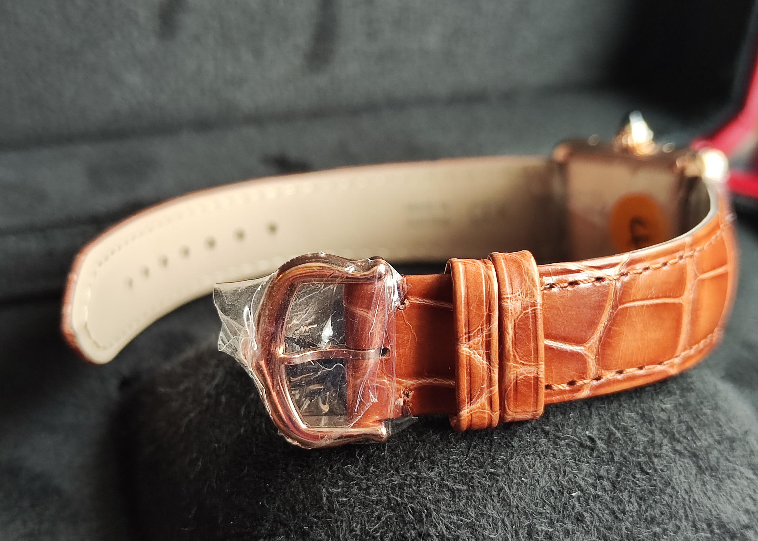 卡地亞 CARTIER 全新 Tank Louis坦克 玫瑰金 手上鍊機芯 羅馬數字 小型款~原廠盒單 2026 4