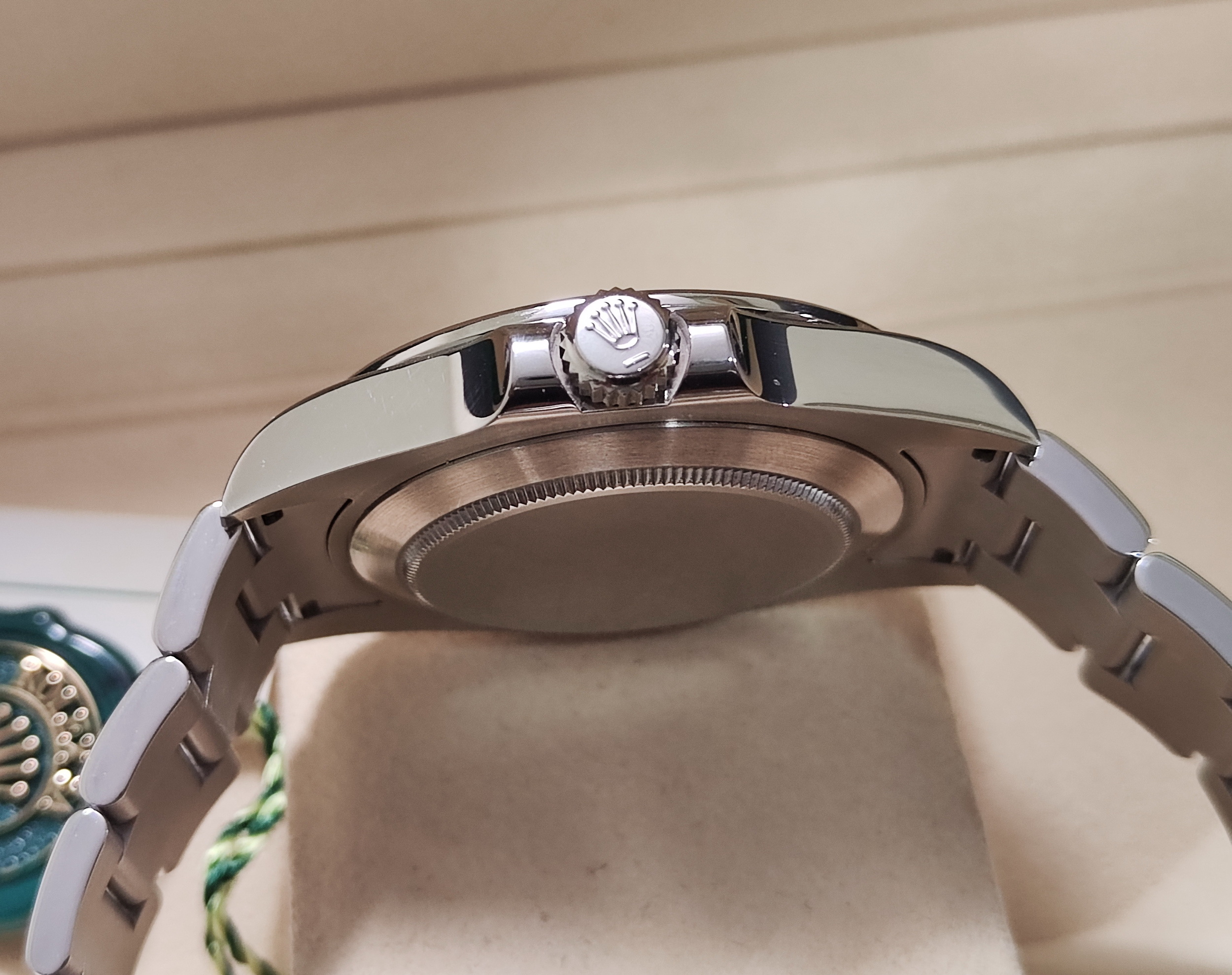 勞力士 216570 黑面 橘針 探險家二型 大錶徑42mm 黑探 GMT 兩地時間 探二~原廠盒單 2020 226570可參考 4