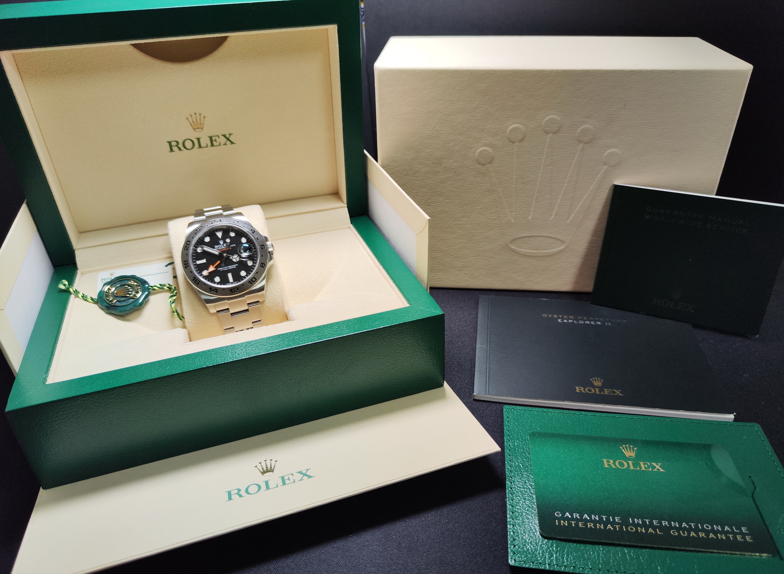 勞力士 216570 黑面 橘針 探險家二型 大錶徑42mm 黑探 GMT 兩地時間 探二~原廠盒單 2020 226570可參考 9