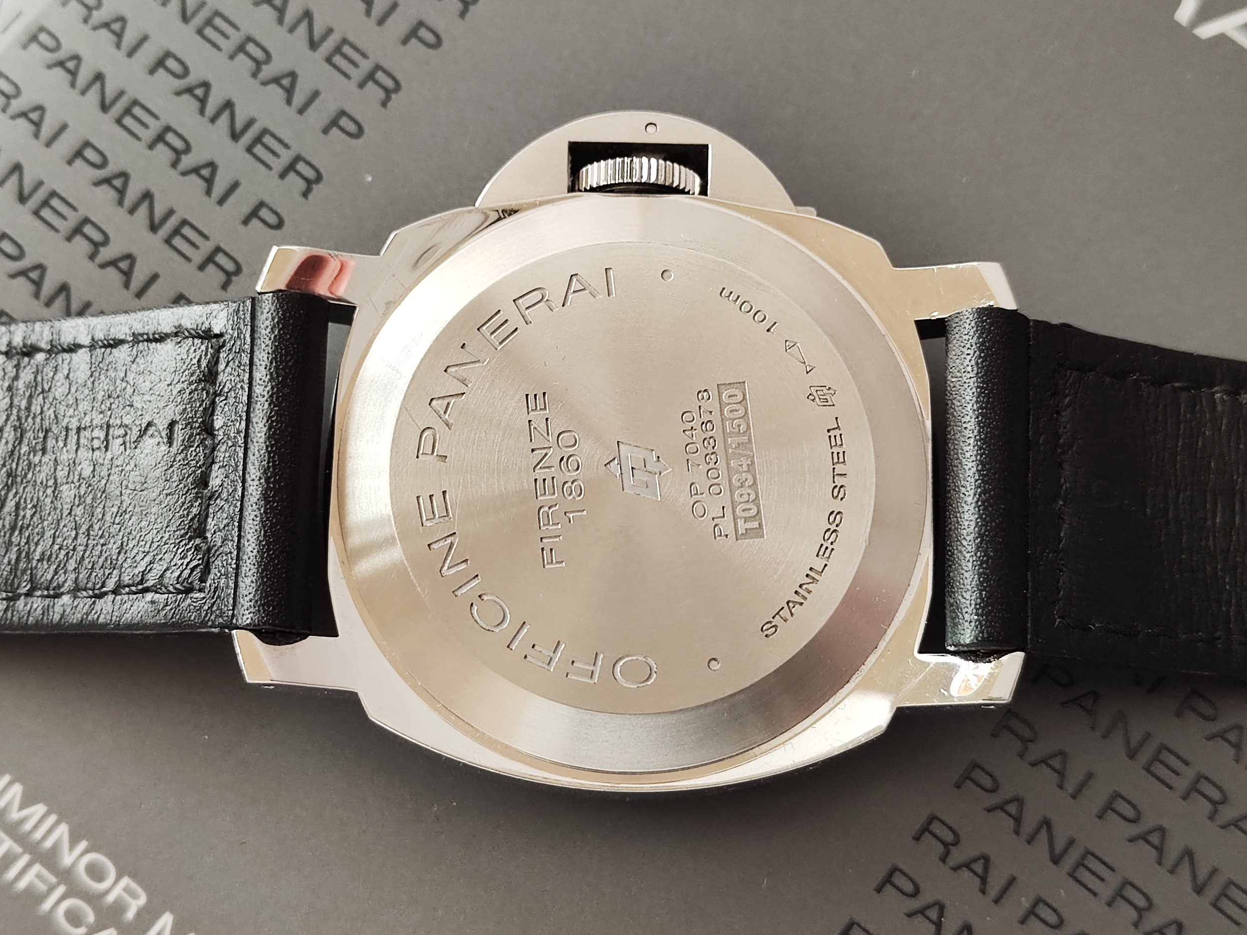 PANERAI 沛納海 PAM631 黑色面盤 菸草色刻度指針 大錶徑44mm 手動上鍊 LUMINOR 藍色商標 護橋款~原廠盒單 2018 6