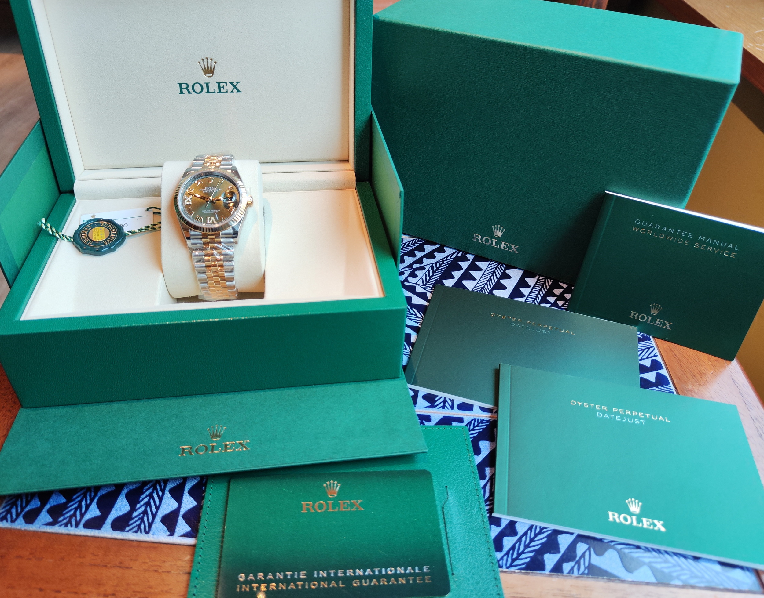 勞力士 全新 126233 半金 橄欖綠面盤 錶徑36mm 原廠鑲鑽刻度 自動上鍊 羅馬數字~原廠盒單 2026最新 7