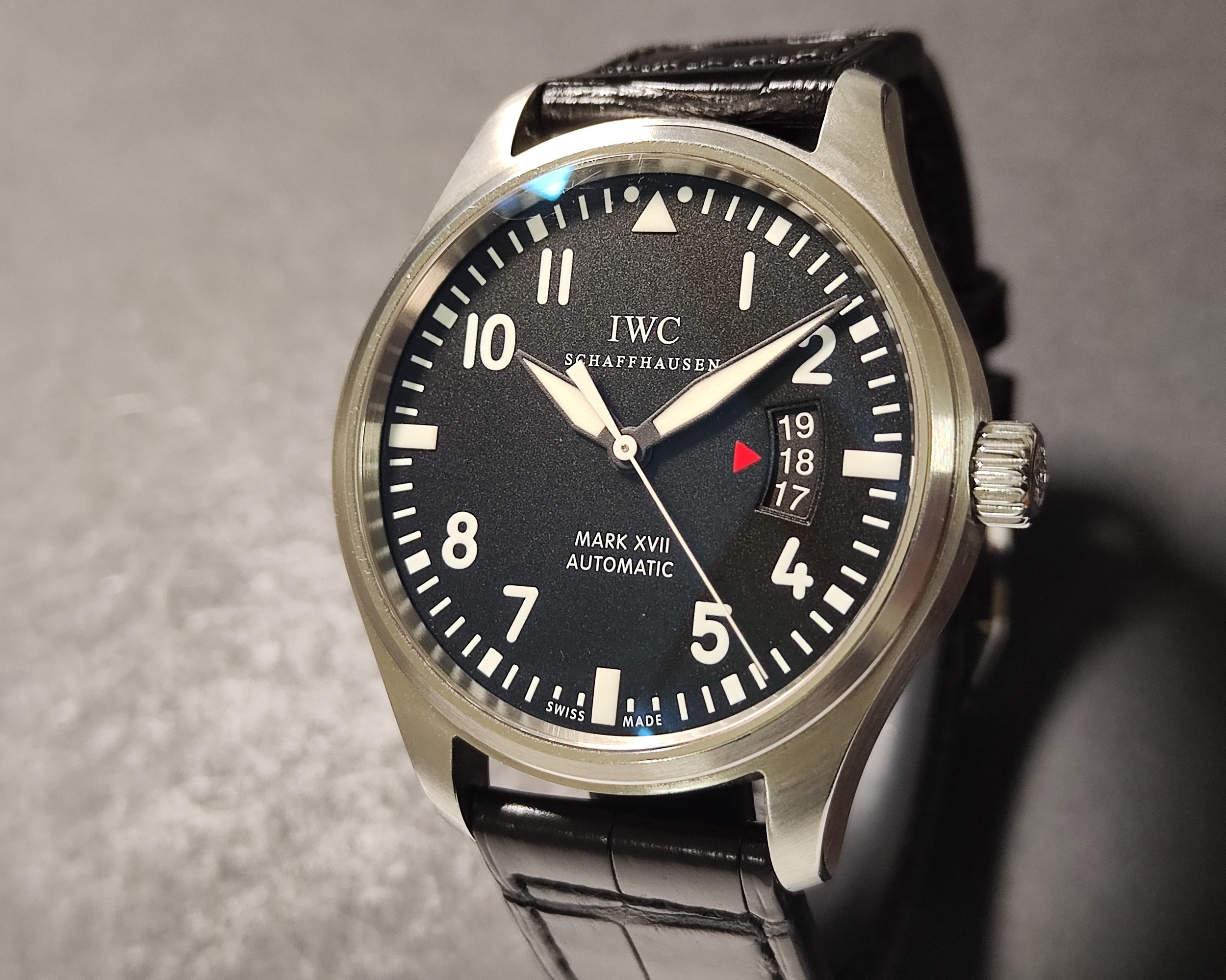 萬國 IWC 馬克17 飛行員系列 錶徑41mm 自動上鍊 扇型日期窗~原廠盒單 國內AD 2